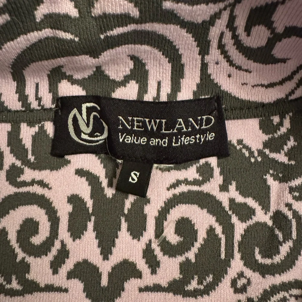 Newland Pink and Black Patterned Pullover - Picture 2 of 6